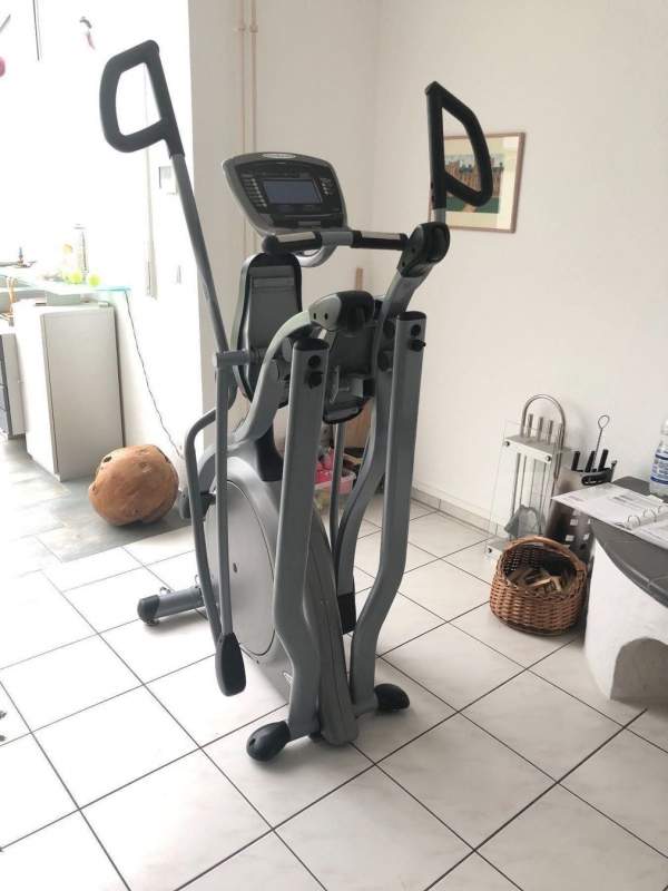 Cross trainer salvaspazio Marchio: Fitness Vision X6200