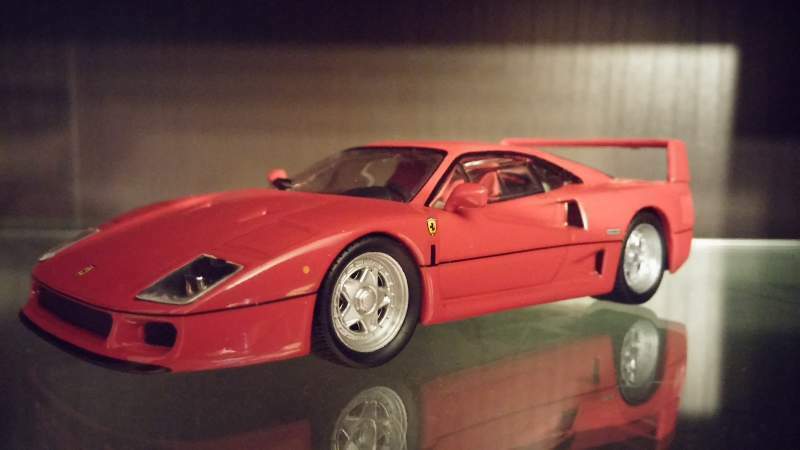 1:43 Ferrari F40