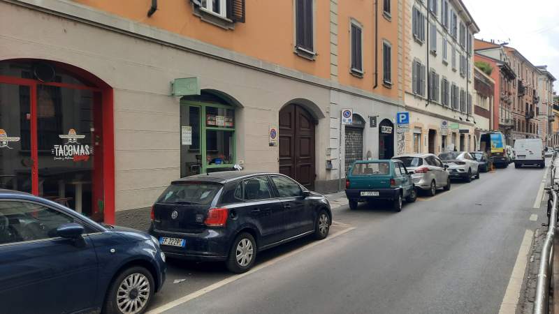 Negozio in via Savona Milano 50 mq 